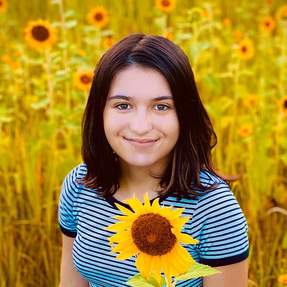 Meet your Posher, Elizabeth - Picture 1 of 1